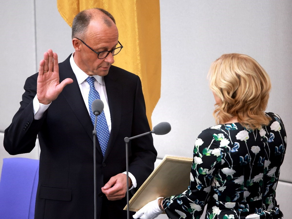Merz položio zakletvu, novi ministri dobili potvrdu o imenovanju