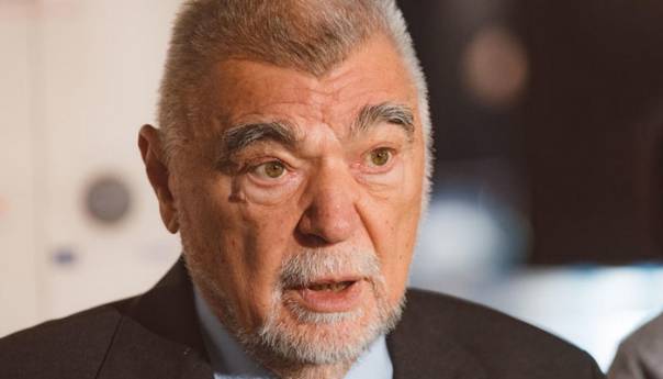 Mesić: Dodik i Čović blizanci u razbijanju BiH, izjave Schmidta ne obećavaju