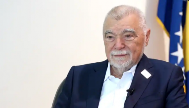 Mesić: Dodik i Čović su najistaknutiji razbijači BiH