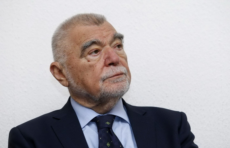 Mesić: Dodik i Čović su razbijači BiH, mora ih se 'otpustiti'