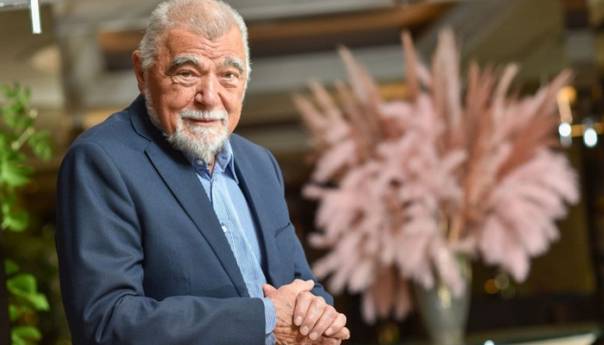 Mesić ima savjet za Schmidta: Treba učiniti isto što i Ashdown