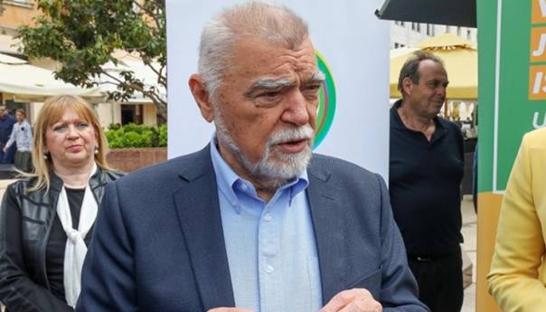 Mesić: Plenković i Milanović su kao dva jarca na brvnu