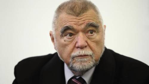 Mesić: Problem Srbije je što nije doživjela katarzu
