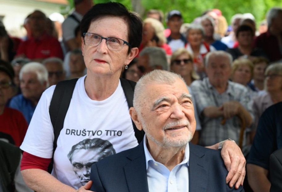 Mesić u Kumrovcu: Mladi ljudi cijene Titovu ulogu u historiji Hrvatske