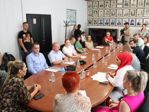 Mesihović potpisala 37 ugovora o sufinansiranju izrade i odbrana doktorskih disertacija