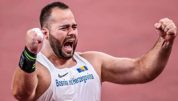 Mesud Pezer osvojio prvo mjesto na takmičenju u Splitu