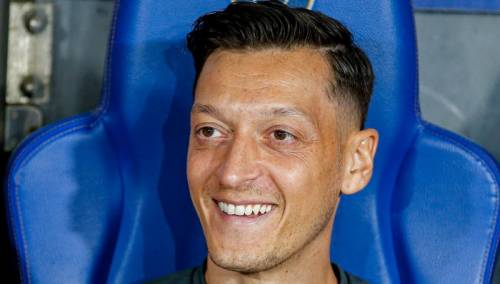 Mesut Özil (34) završio bogatu karijeru