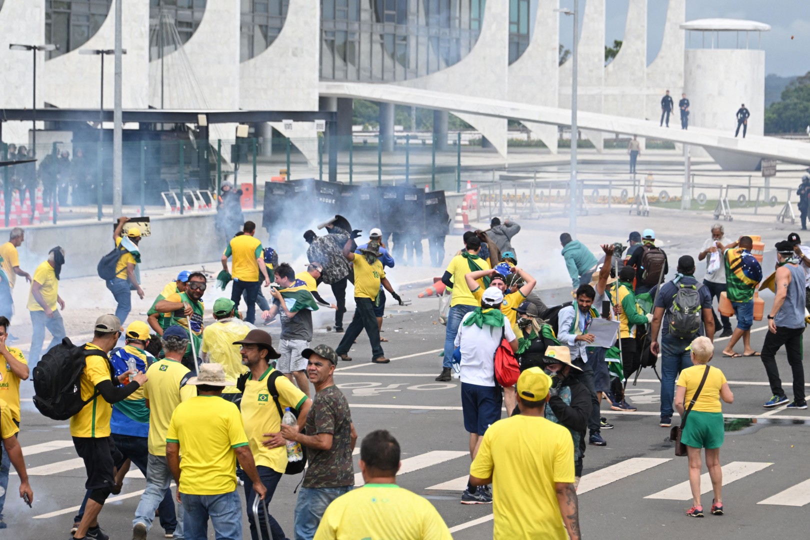 Meta uklanja sadržaje koji podržavaju nerede u Brazilu