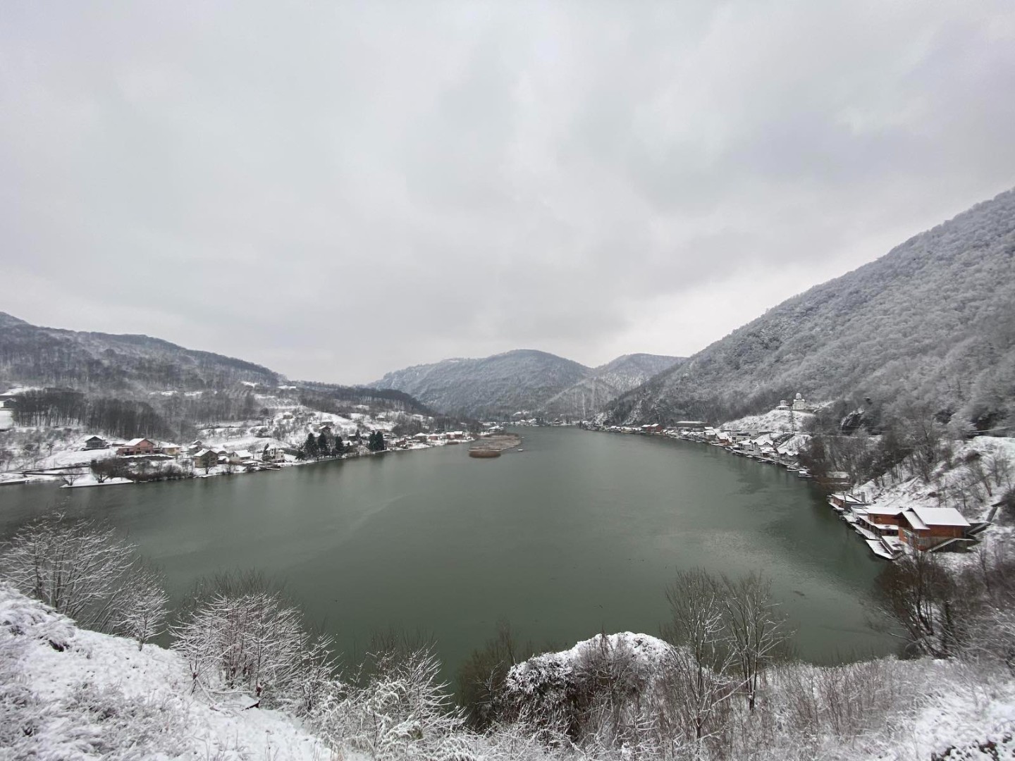Meteorolozi za naredne dane najavljuju snijeg na planinama