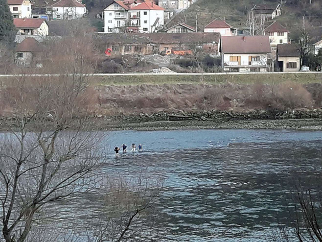 Migrant nestao u Drini pri pokušaju ilegalnog prelaska granice