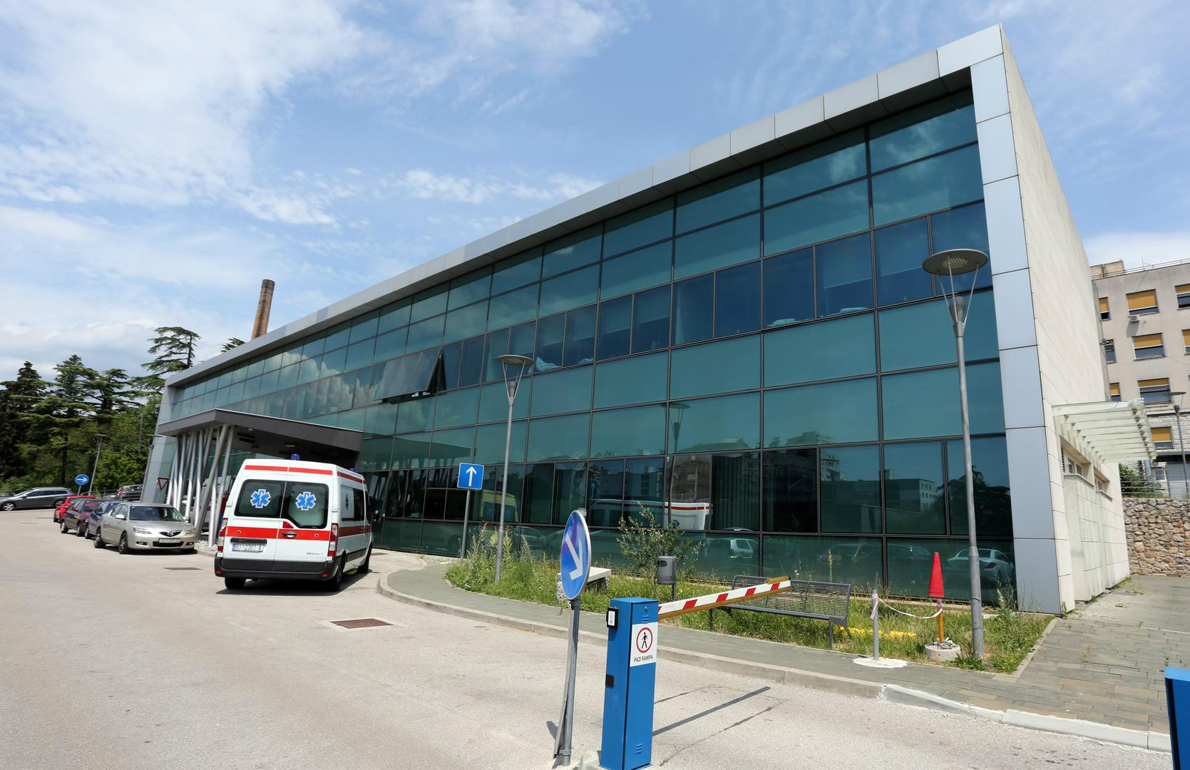 Migrant zaražen koronavirusom pobjegao iz riječkog KBC-a