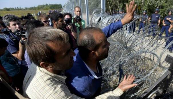 Migranti probili ogradu na Horgošu 2, pucali mađarski policajci