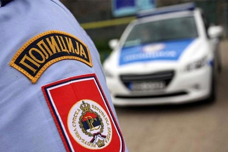 Migrant kod Banje Luke uperio pištolj prema policiji i pobjegao