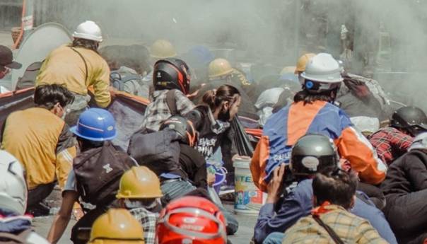 Mijanmarska vojska u ubilačkom pohodu na demonstrante