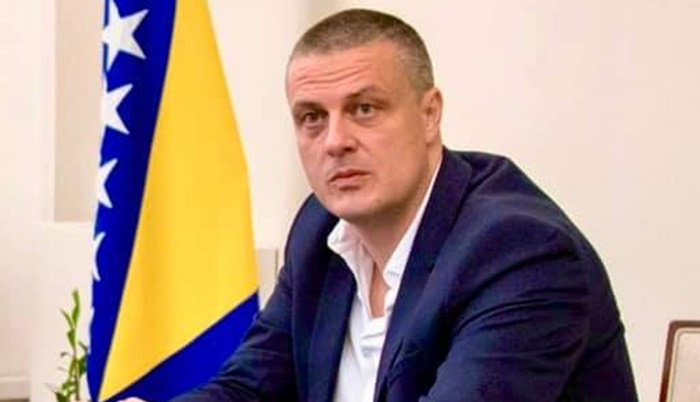 Mijatović: Dodik uz pomoć SDS-a, PDP-a i HDZ-a napravio ustavnu krizu