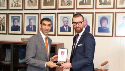 Mijatović i ministar vanjske trgovine UAE o potencijalnim investicija u BiH i KS