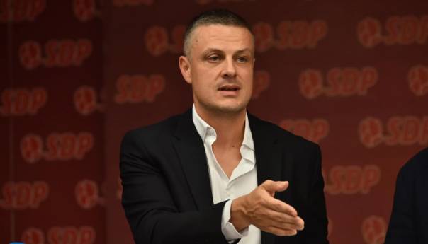 Mijatović kritikuje vrh SDP-a: Iz greške u grešku