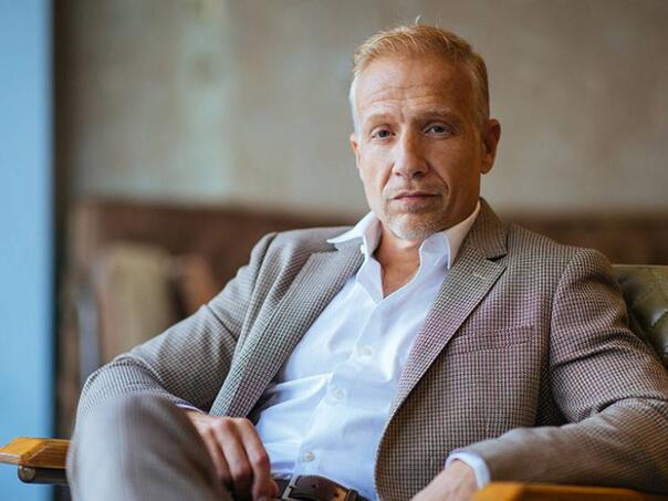 Milan Kalinić udario partnericu šakom u glavu, oglasilo se tužilaštvo