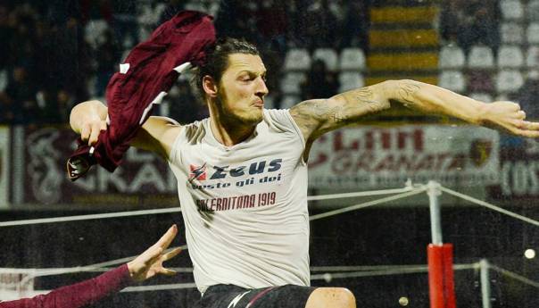 Đurić zabio i asistirao za remi Salernitane protiv Milana