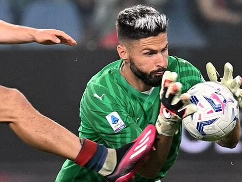 Milan rasprodao sve zalihe golmanskog dresa Girouda