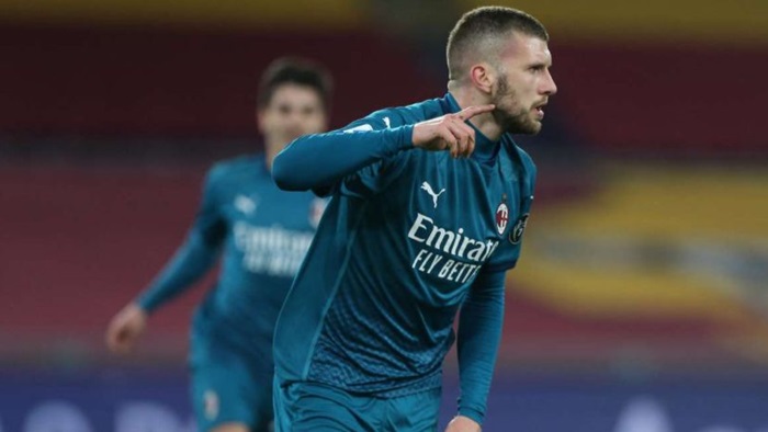 Milan zasluženo slavio na gostovanju Romi u derbiju