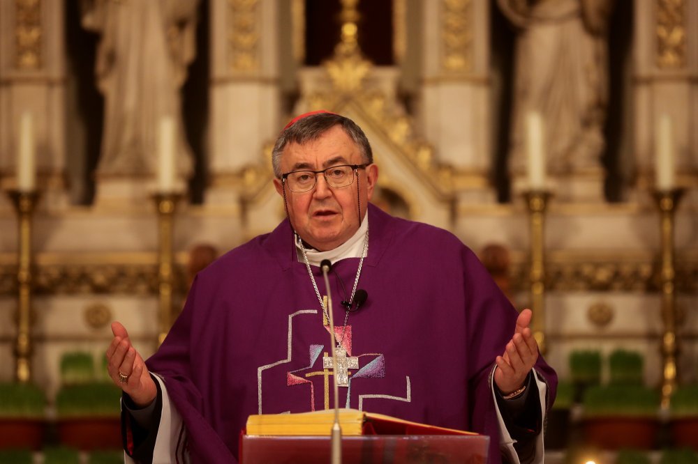 Milanović će sutra odlikovati kardinala Puljića