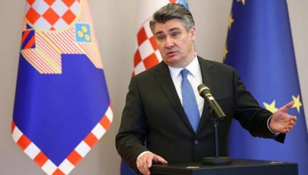 Milanović hrvatskim maturantima: Učite iz povijesti, gledajte u budućnost