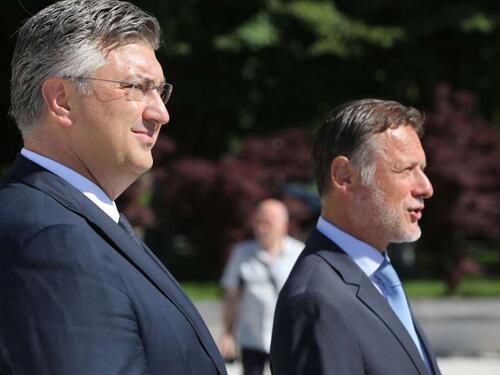 Milanović 'ne priznaje i ne želi učestvovati u Danu državnosti', stigle kritike