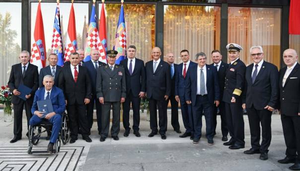 Milanović odlikovao optuženika za ratni zločin u BiH