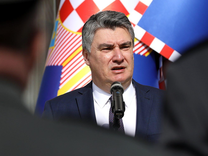 Milanović u 'elementu' o poljupcima, ustašama, BiH, Bećiroviću
