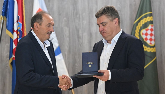 Milanović u Širokom Brijegu odlikovao pripadnike HVO-a