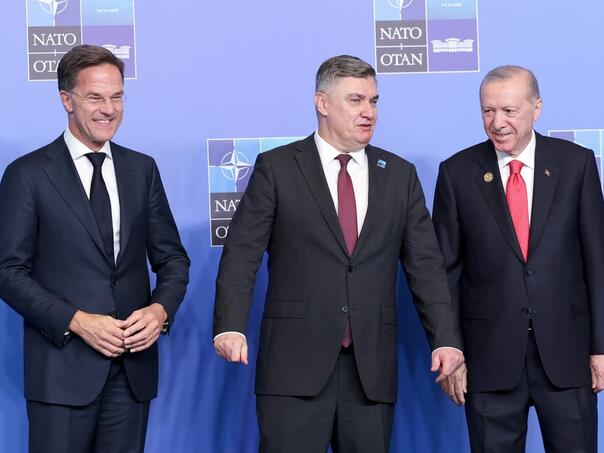 Milanović uz ironiju o Srbiji: Nadam se da neće kupiti nosač aviona na točkovima