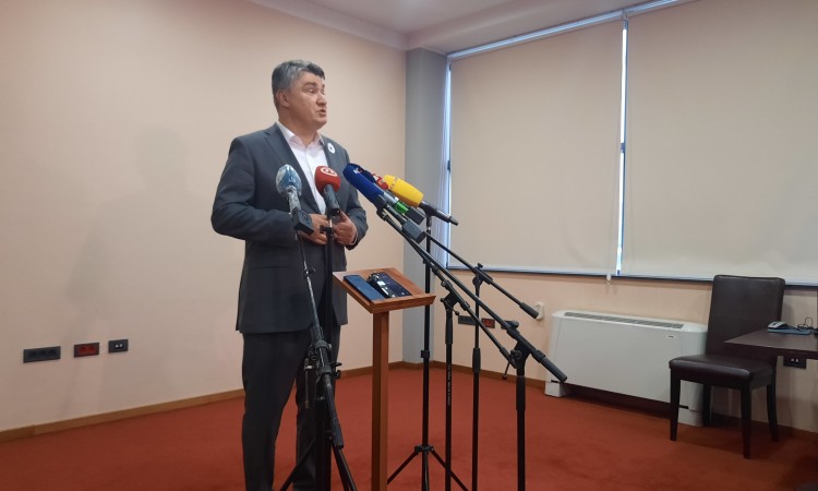 Milanović: Zašto sam 2010. podržao Željka Komšića