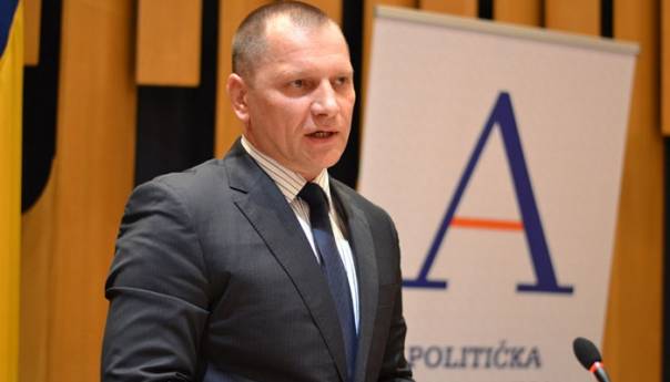 Miletić od 1. maja neće obavljati dužnost generalnog sekretara DF-a