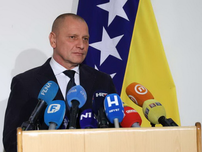 Miletić: Prekidi sjednica protivustavni, evropski zakoni ignorisani