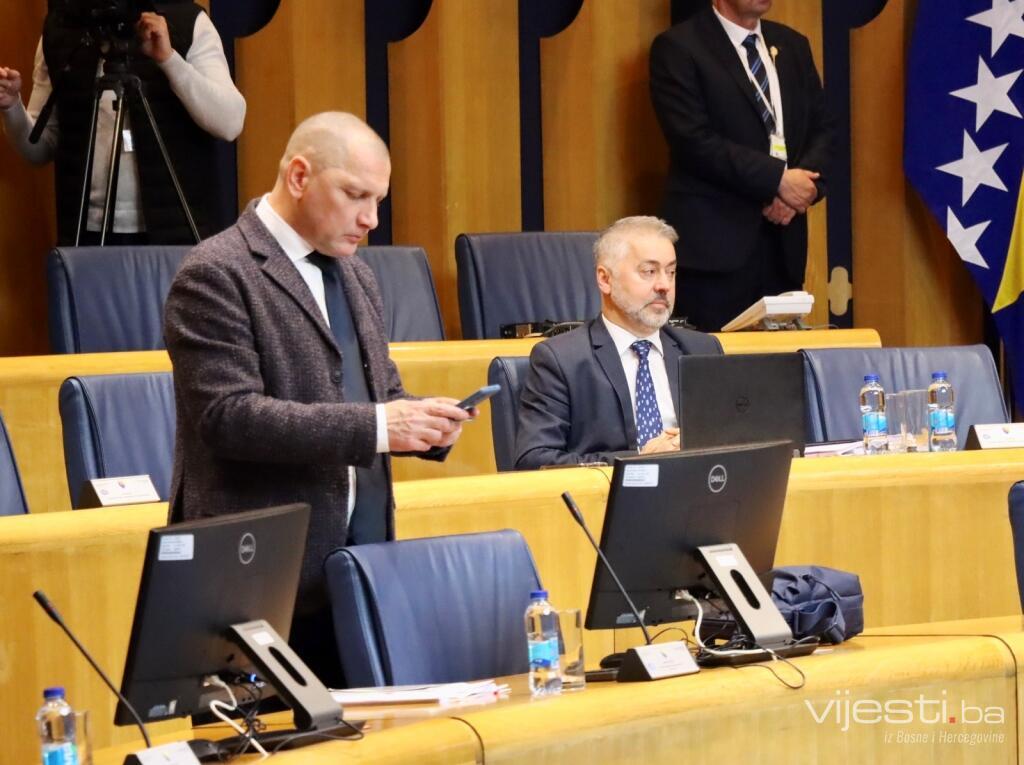 Miletić: Šta je Čović u Romanci dogovarao s DF-om 2014.?