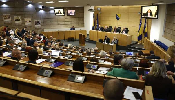 Miletić u Domu naroda BiH, HDZ-u tri, SBiH-u jedan delegat