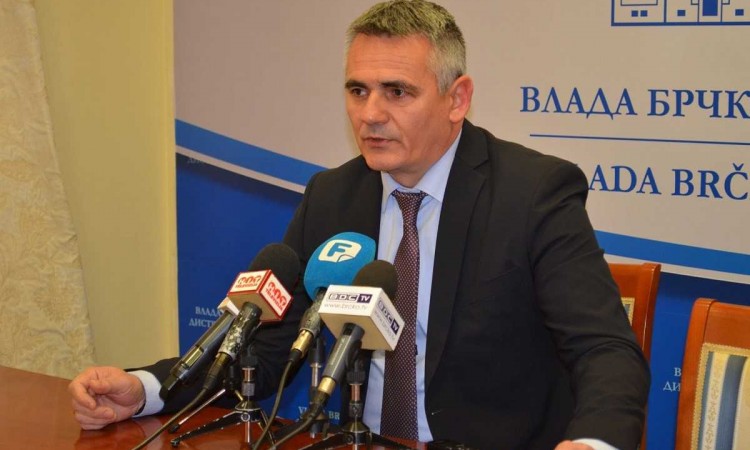 Milić: Ukrašavanje dijela grada izvršeno neovlašteno