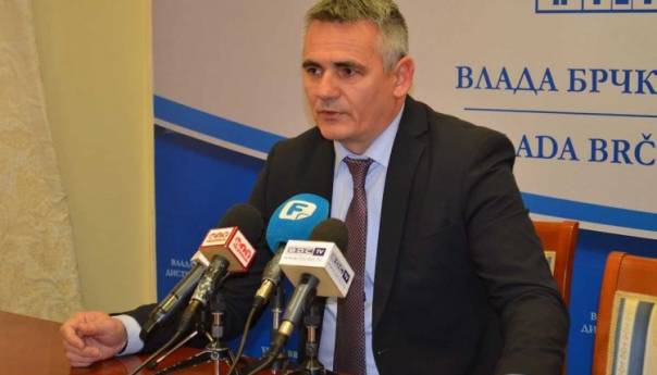 Milić: Ukrašavanje dijela grada izvršeno neovlašteno