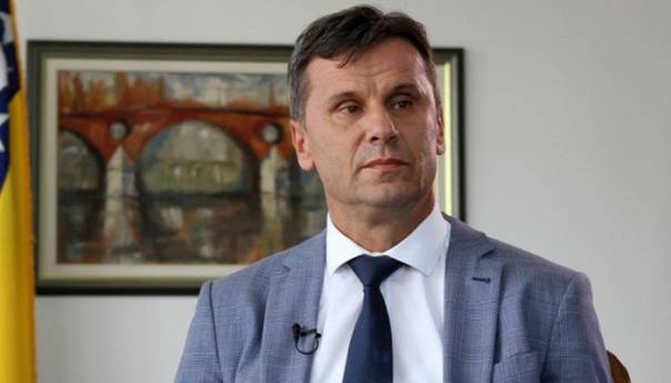 Milićević spašava Tegeltiju, kome se i zašto žuri da se smijeni Novalić