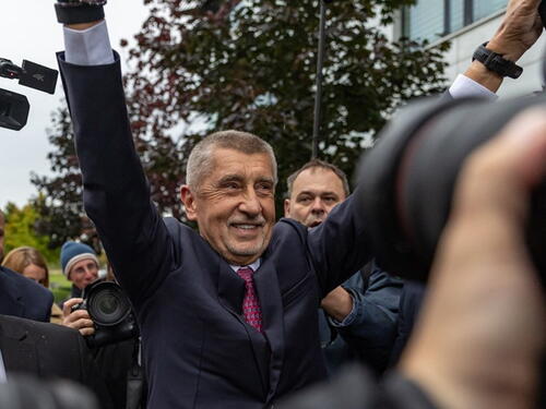 Milijarder slavi u Češkoj, prebrojani skoro svi glasovi