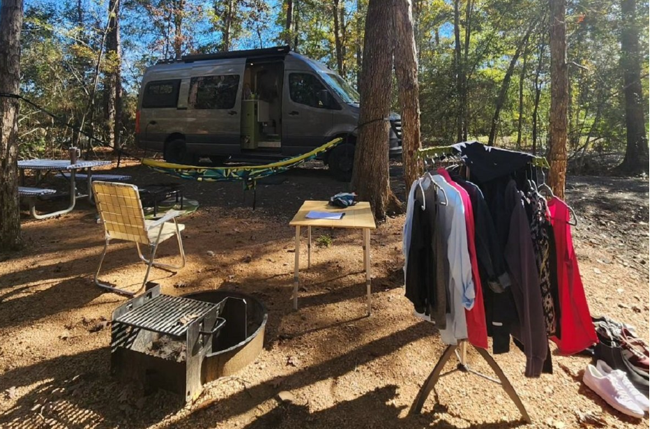 Milionerka se odrekla luksuza: Troši 30 eura dnevno i uživa kao nikada