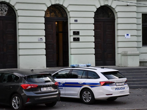 Milionska prevara s nekretninama: 19 kupaca ostalo bez novca, direktor osumnjičen