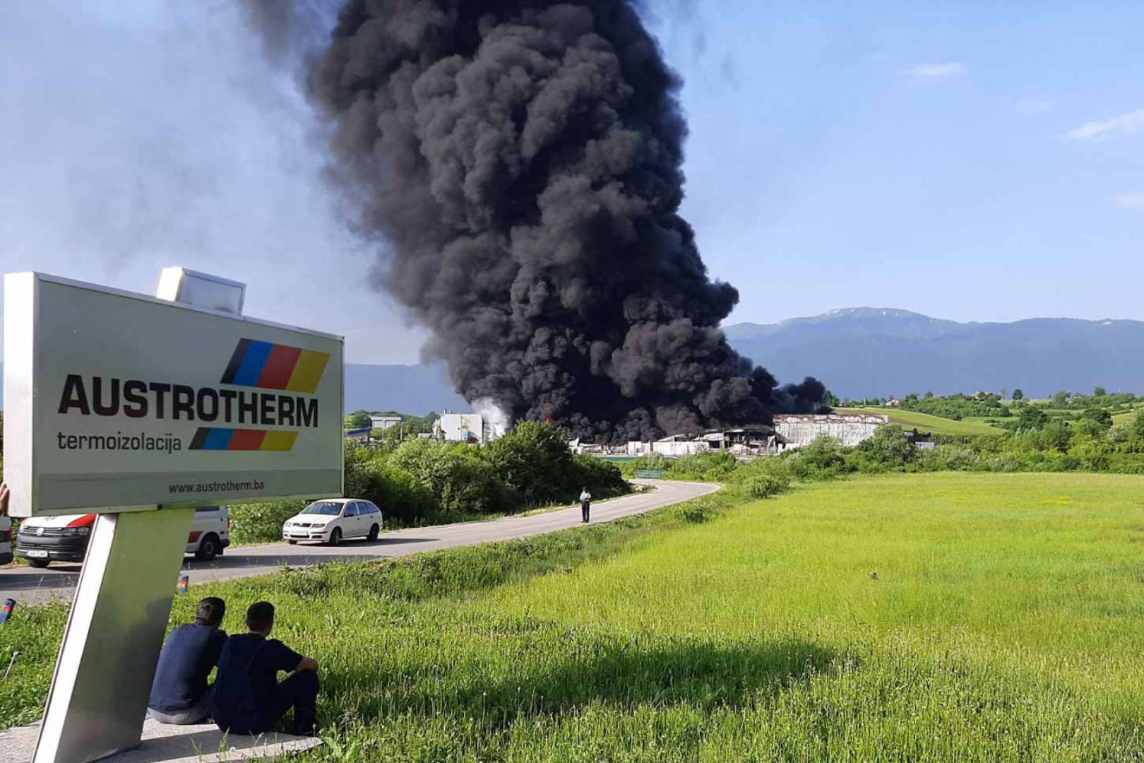 Milionska šteta nakon požara u bihaćkom Austrothermu