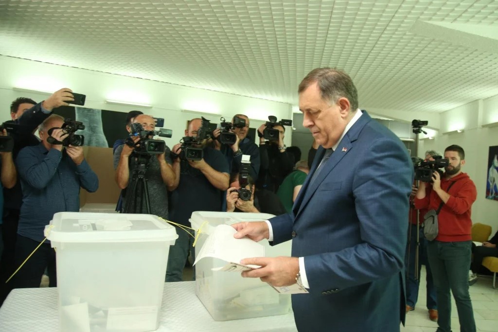 Milorad Dodik glasao u Laktašima