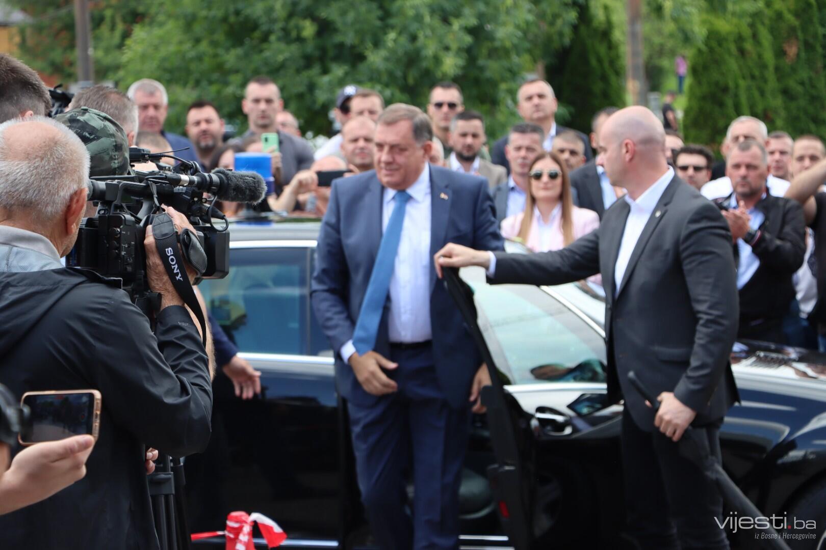 Milorad Dodik svjedoči na suđenju Obrenu Petroviću