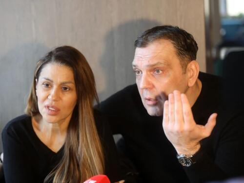 Mina: Casper mi pomaže finansijski, kupio mi je šporet i frižider