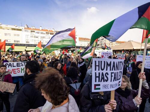 Mini protest za Palestinu održan u Zagrebu: 'I šutnja je zločin'