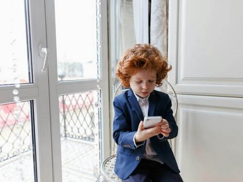 Minimalno vrijeme pred ekranom može ugroziti razvoj djeteta, tvrde stručnjaci