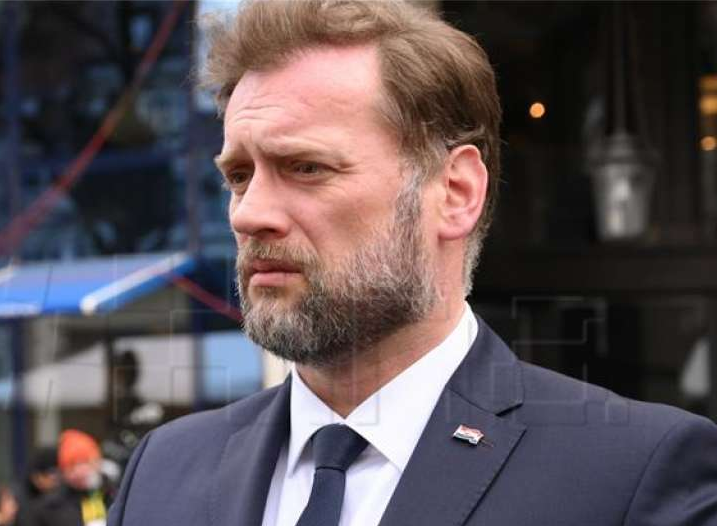 Ministar Banožić pravomoćno kažnjen za sukob interesa, žalit će se Ustavnom sudu